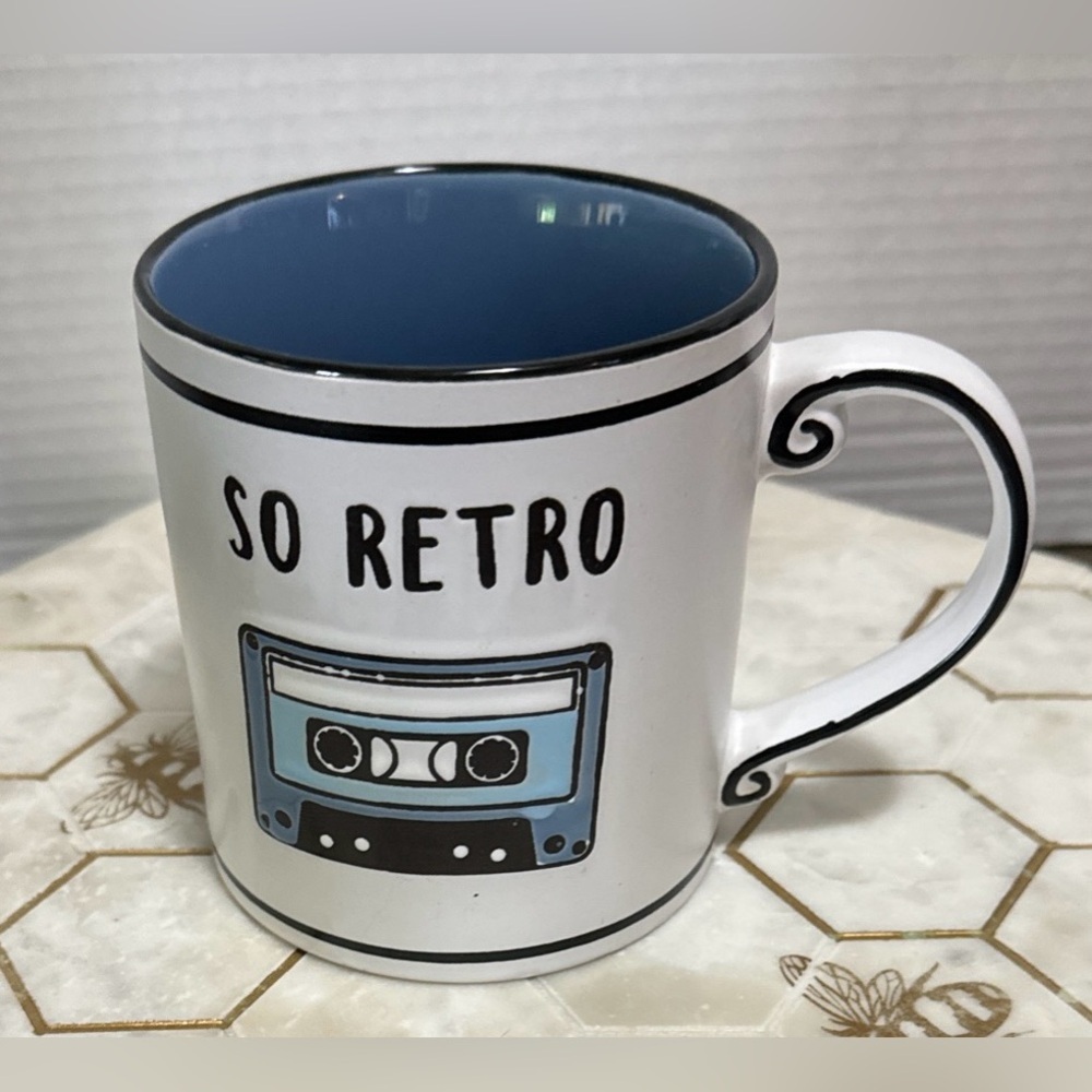 MUGS,  SO RETRO